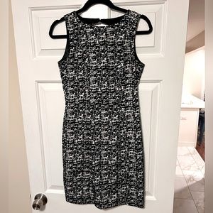 H&M Sleeveless Mini Dress Size: 6